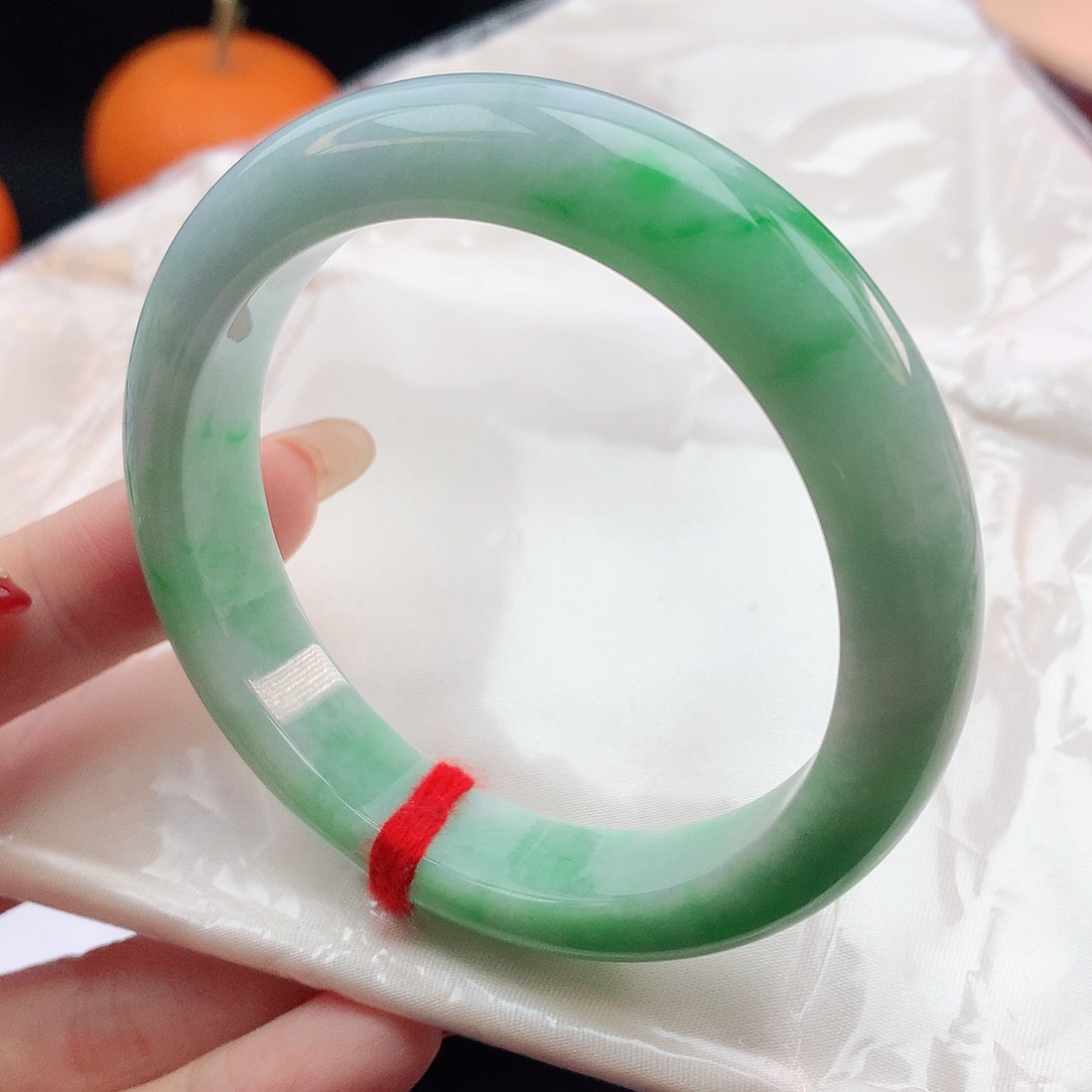 翡翠手镯未镶嵌56圈口882143