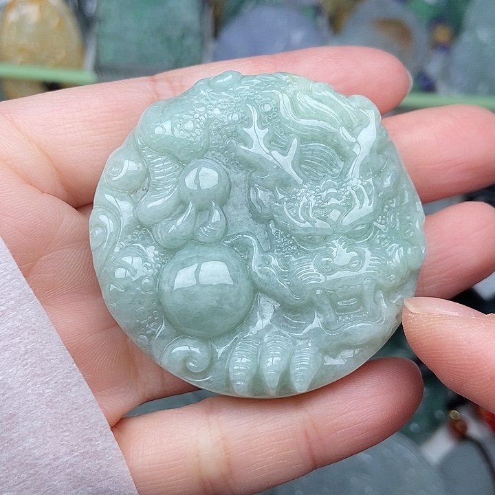 翡翠未镶嵌颈饰翡翠双面