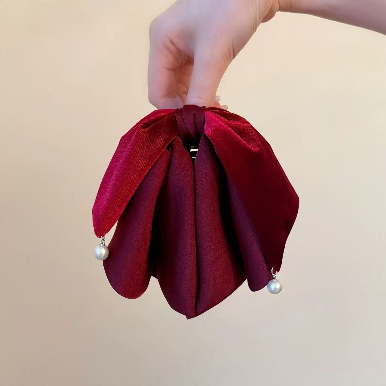 韩系复古丝绒蝴蝶结发夹女新款高级感后脑勺盘发抓夹鲨鱼夹3693