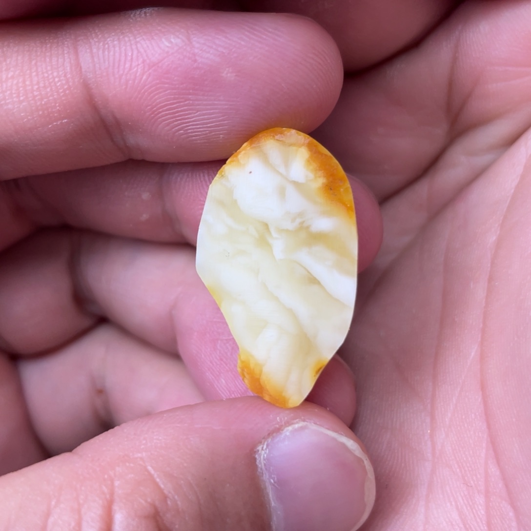 定制蜜蜡未镶嵌原石定制