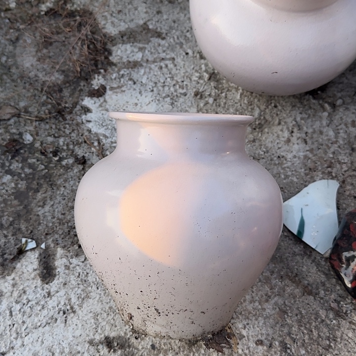 微瑕景德镇陶瓷花瓶