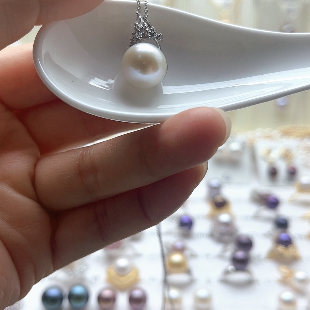 淡水珍珠颈饰合金