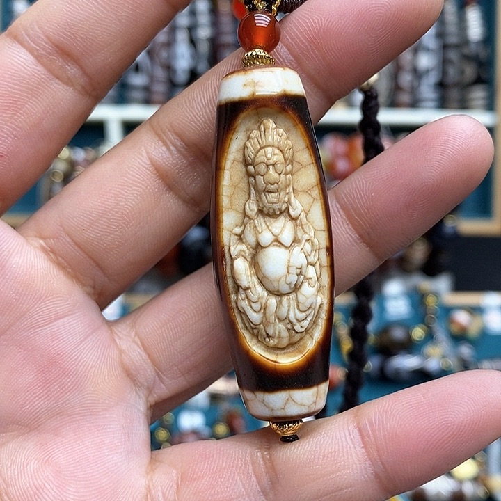 玛瑙/玉髓颈饰合金