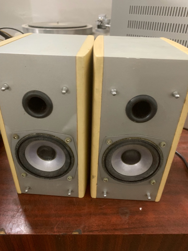 9新 JVC/杰伟世 二手JVC全频小音箱一对，品相不好，不包邮