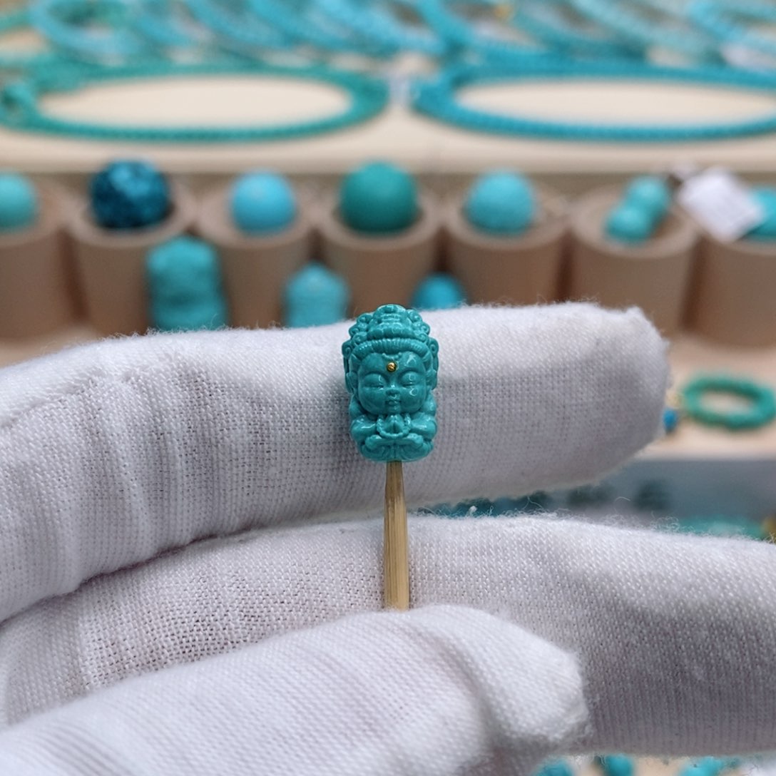 绿松石珠宝奇石未镶嵌傲***萝