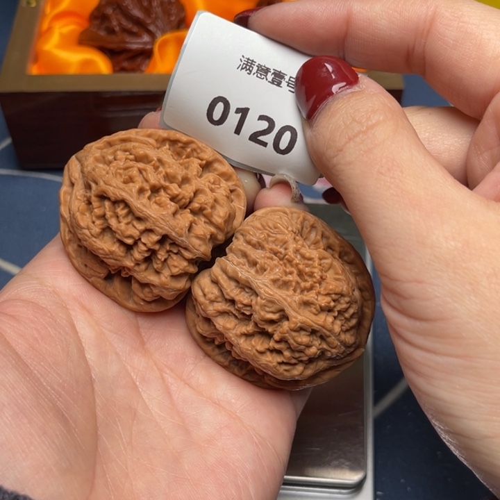 文玩核桃把件粗筋42