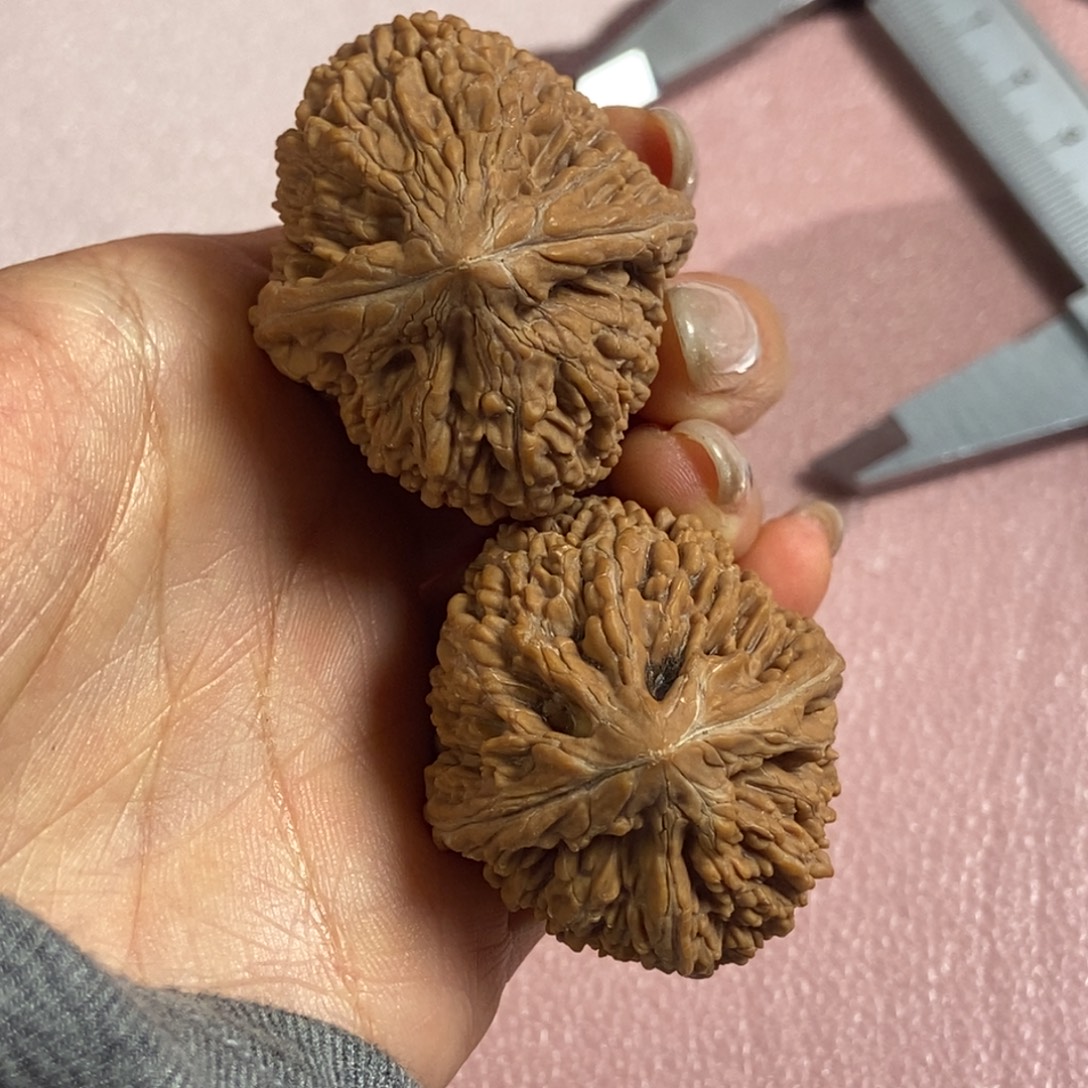 文玩核桃吊坠34蒜头80