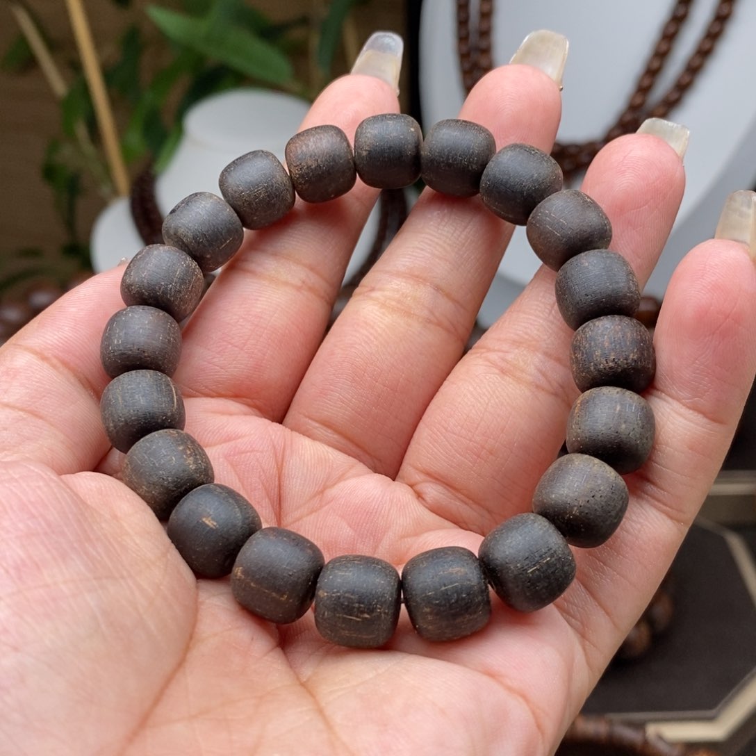 贡木手串/手链贡木10×11中毒黑粗抛