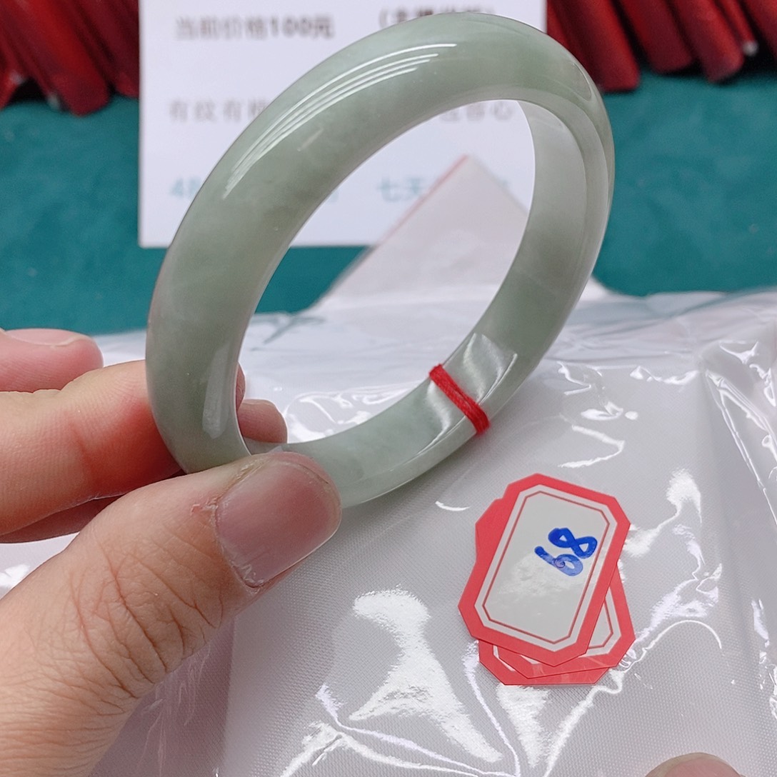翡翠手镯未镶嵌A***i6888888888