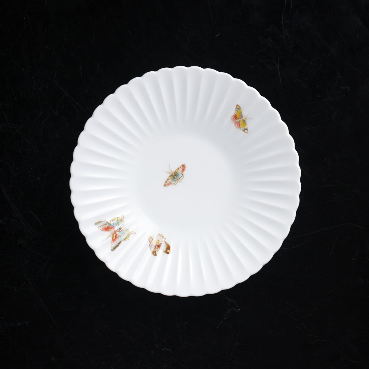 自慢堂--大点心盘釉中彩蝴蝶17cm