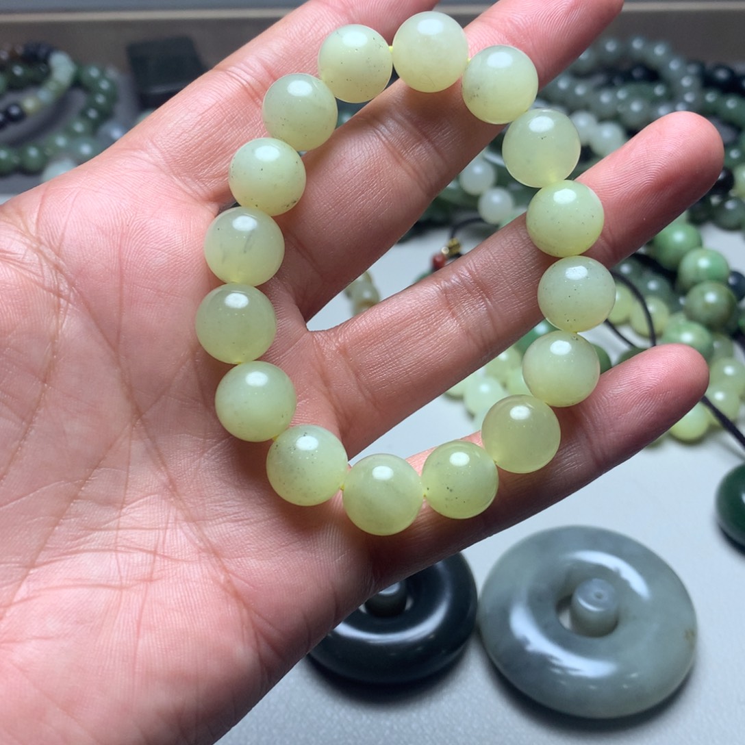 和田玉未镶嵌手链