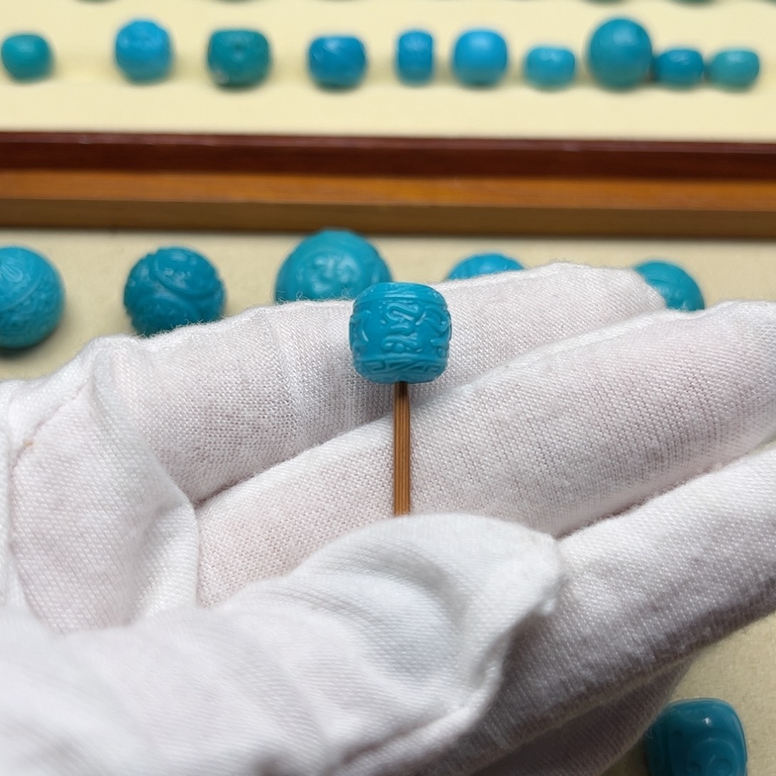 绿松石未镶嵌天然原矿绿松石无镶嵌六字10.2