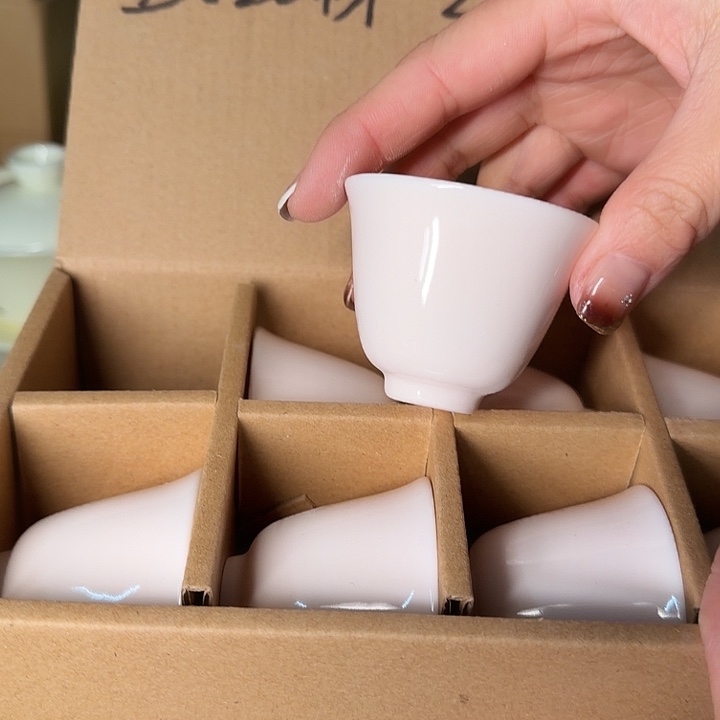 高端羊脂玉系列茶杯十个一组宝石粉铃铛杯