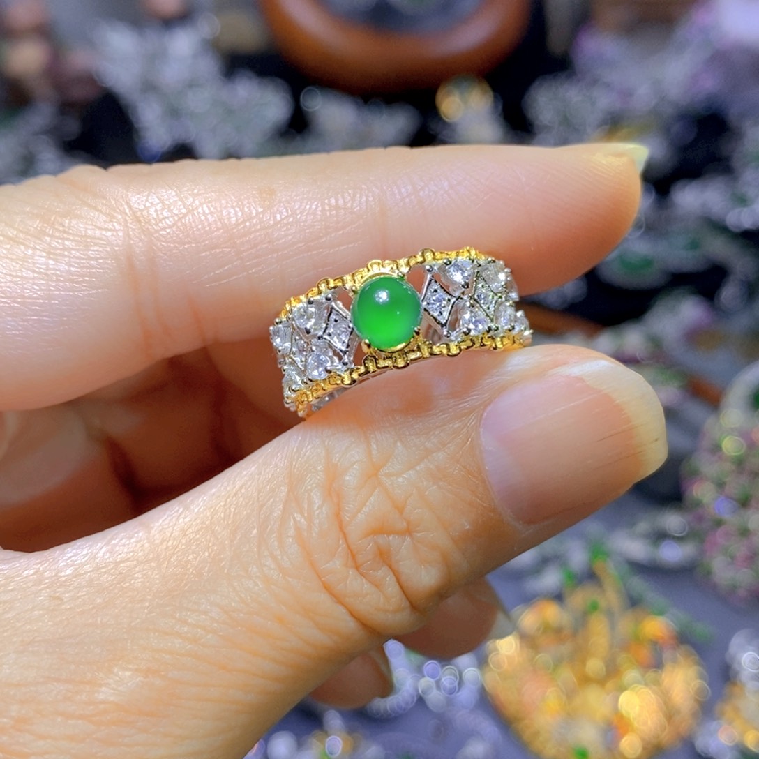 翡翠颈饰银S925镶嵌天然翡翠