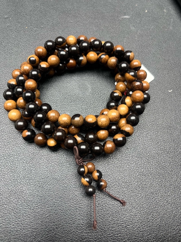 J链接12号文玩手串