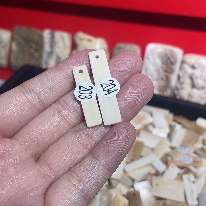 泥塑不打孔联系客服