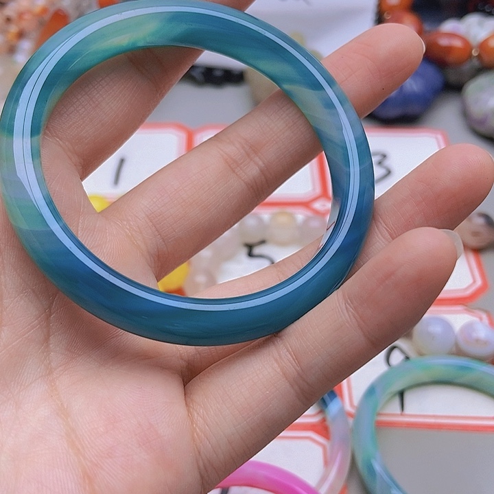 【闪购商品】未镶嵌玛瑙/玉髓珠宝半成品丹**砚