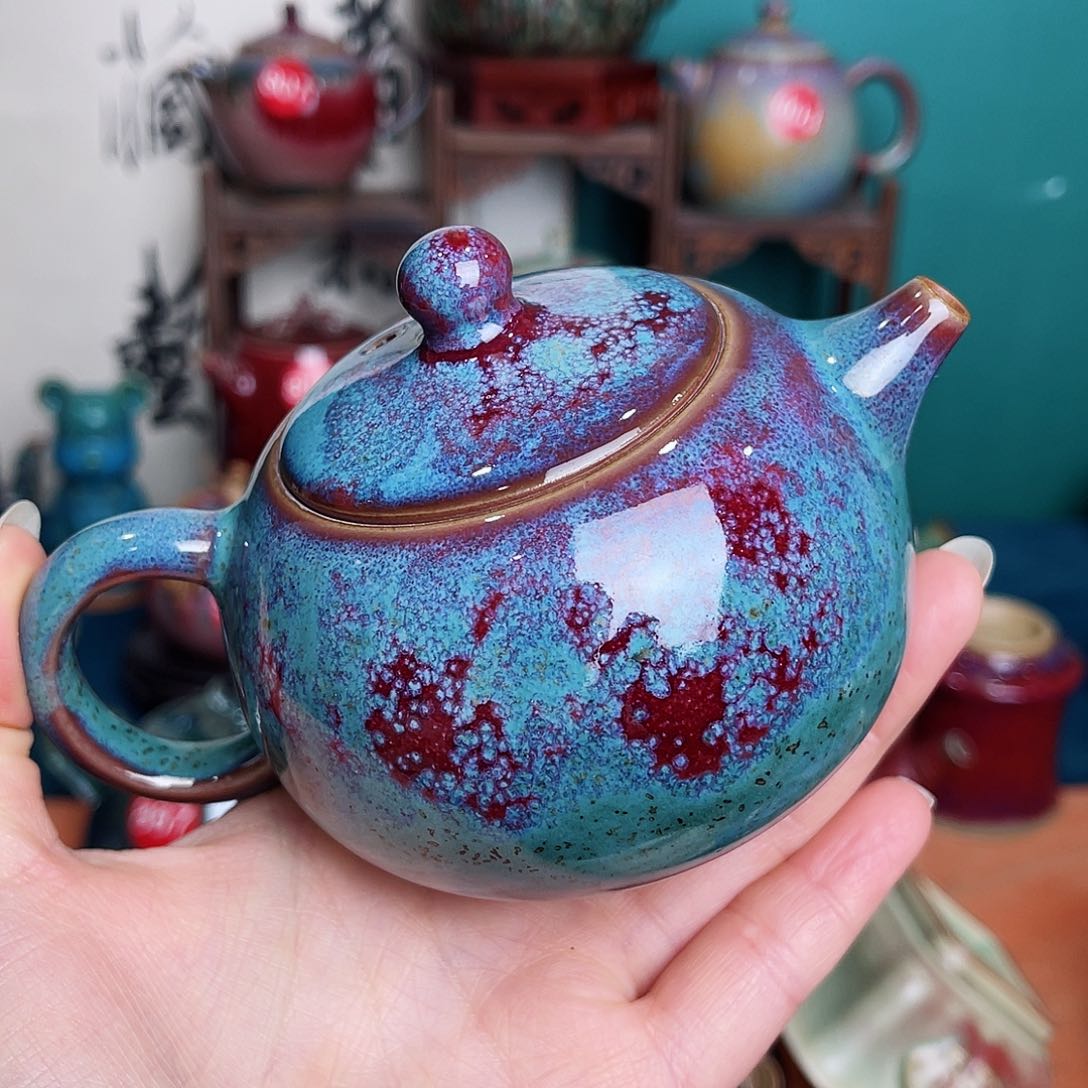 盘钧瓷艺术作品壶