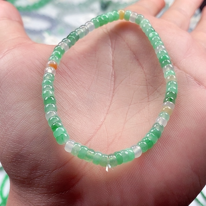 翡翠手链未镶嵌卡4+