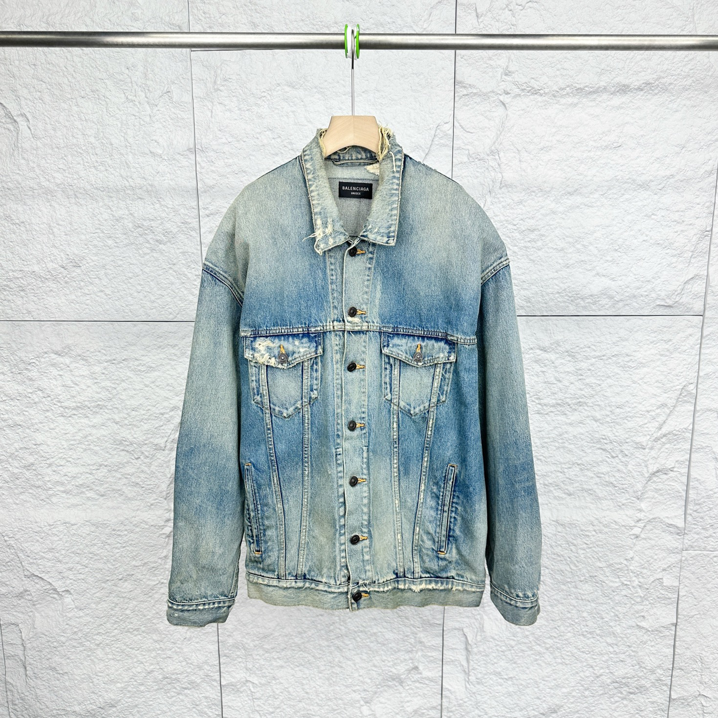 99新 Balenciaga/巴黎世家 2码/水洗破洞牛仔外套/17965910