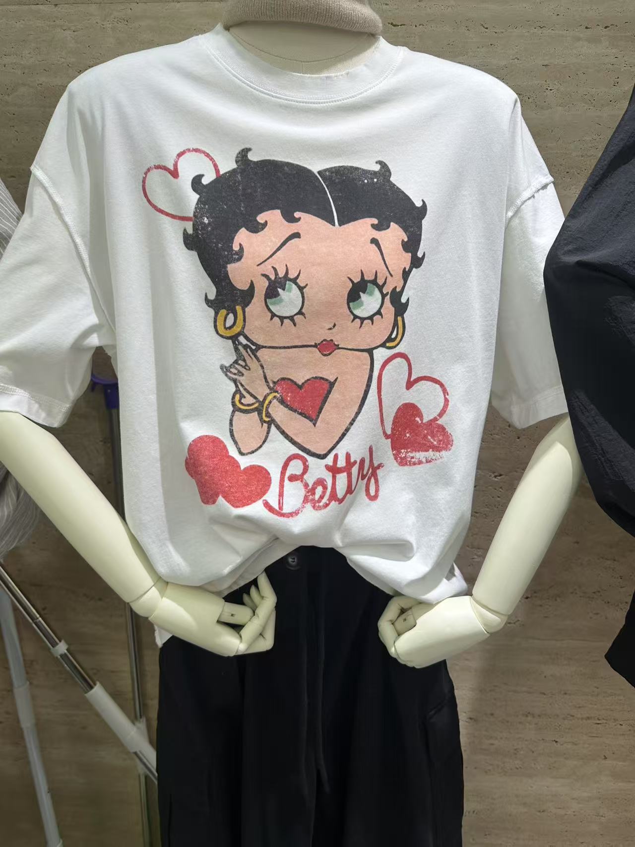 深圳南油高货原创ZZ萌趣性感贝蒂爱心显瘦洋气常规圆领宽松T恤