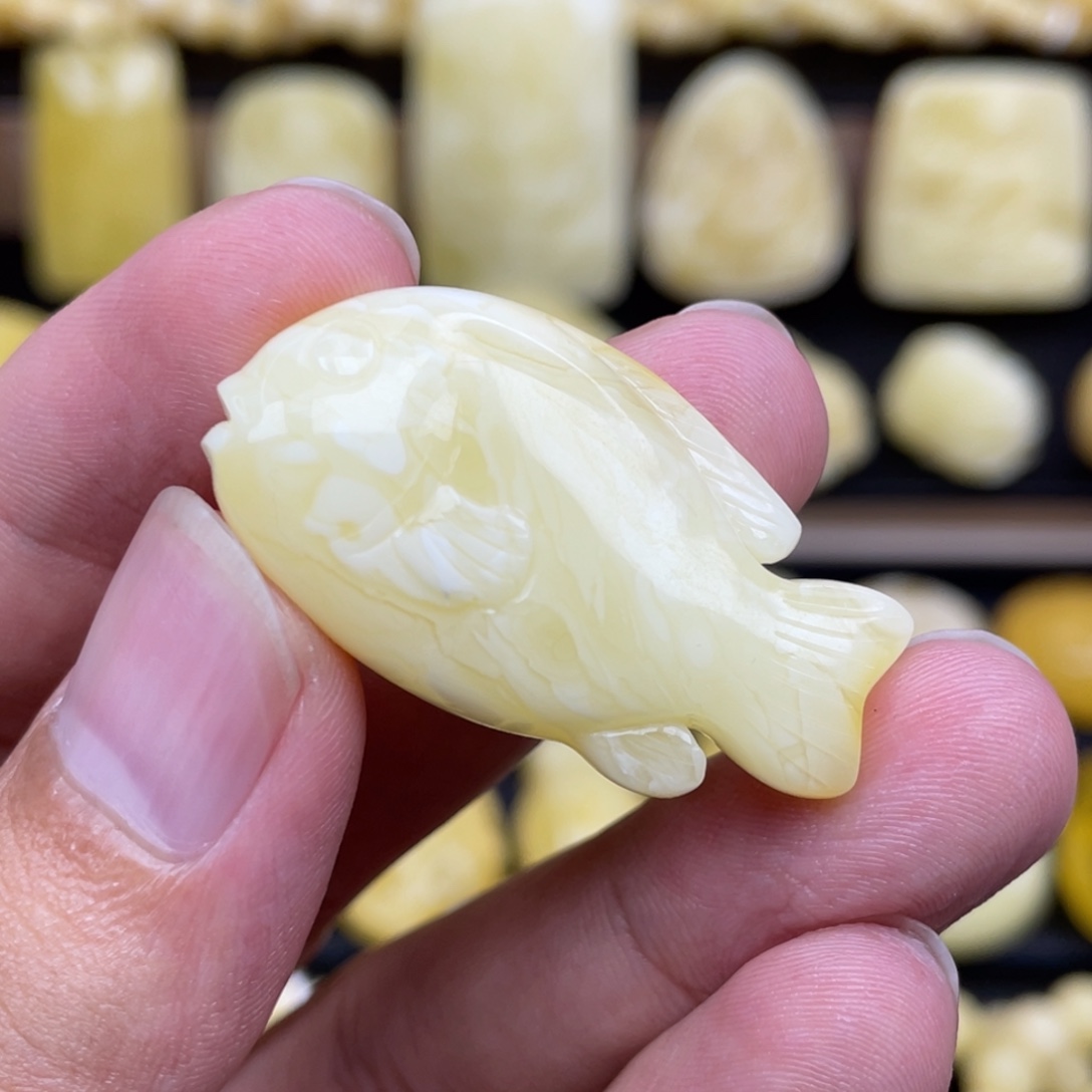 裸石琥珀未镶嵌琥珀蜜蜡
