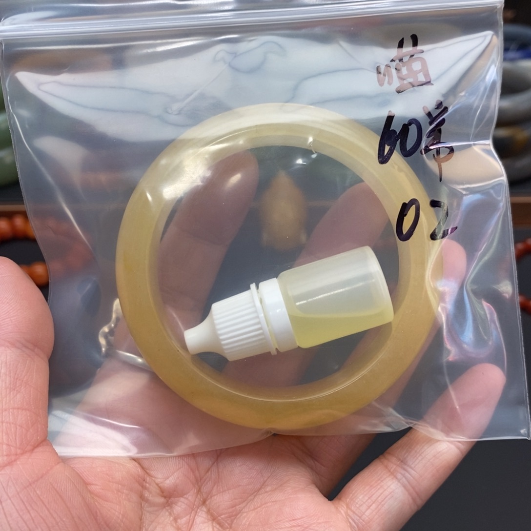 石英质玉手镯未镶嵌C*