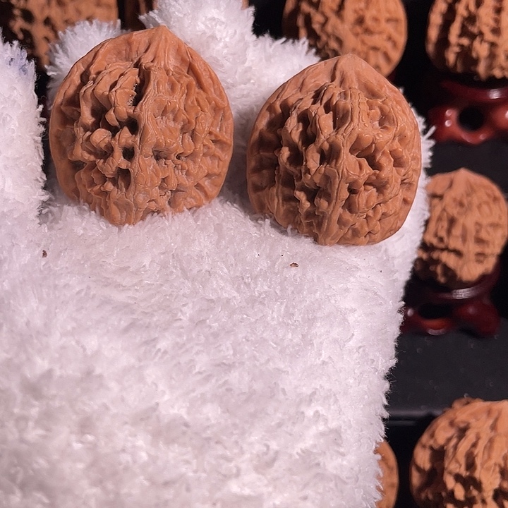 文玩核桃吊坠40官帽