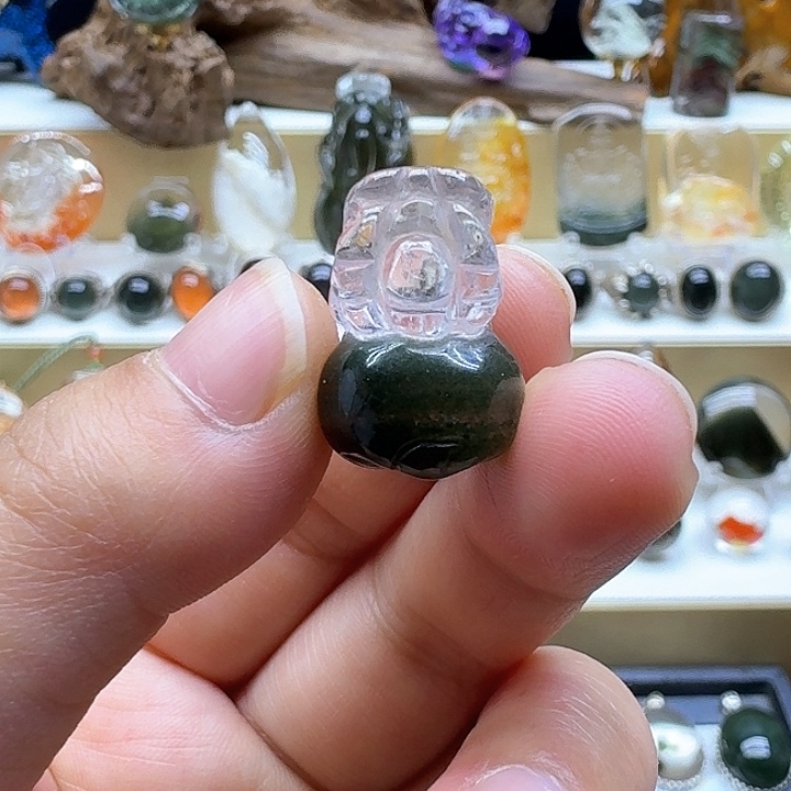 水晶颈饰未镶嵌吊坠