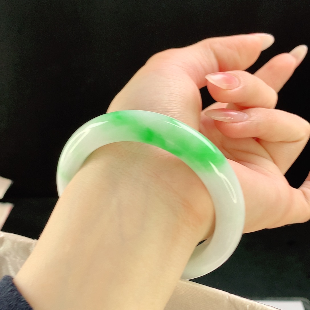 未镶嵌手镯翡翠634