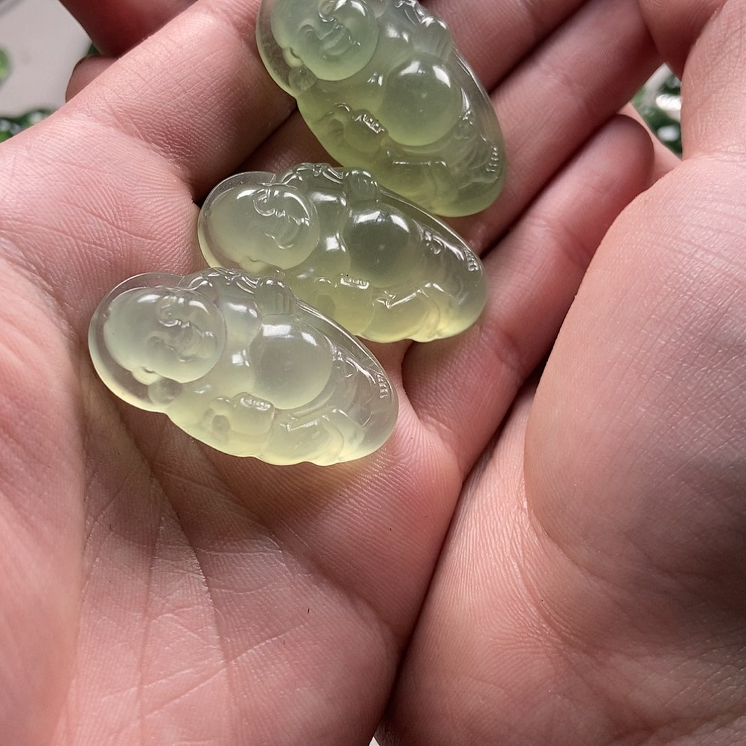 【闪购商品】蛇纹石玉岫玉未镶嵌道****堂