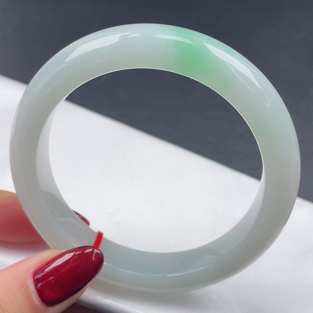 翡翠未镶嵌手镯56圈口