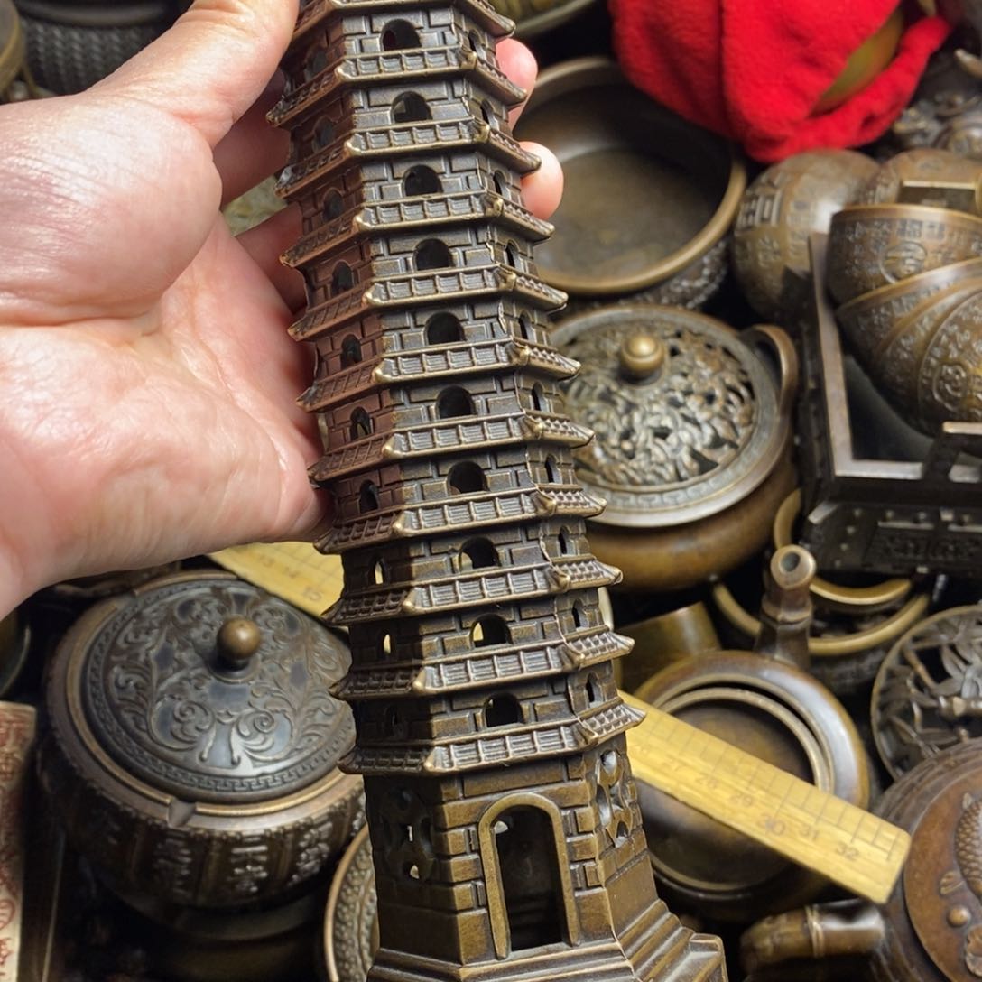 精美铜器做工精良