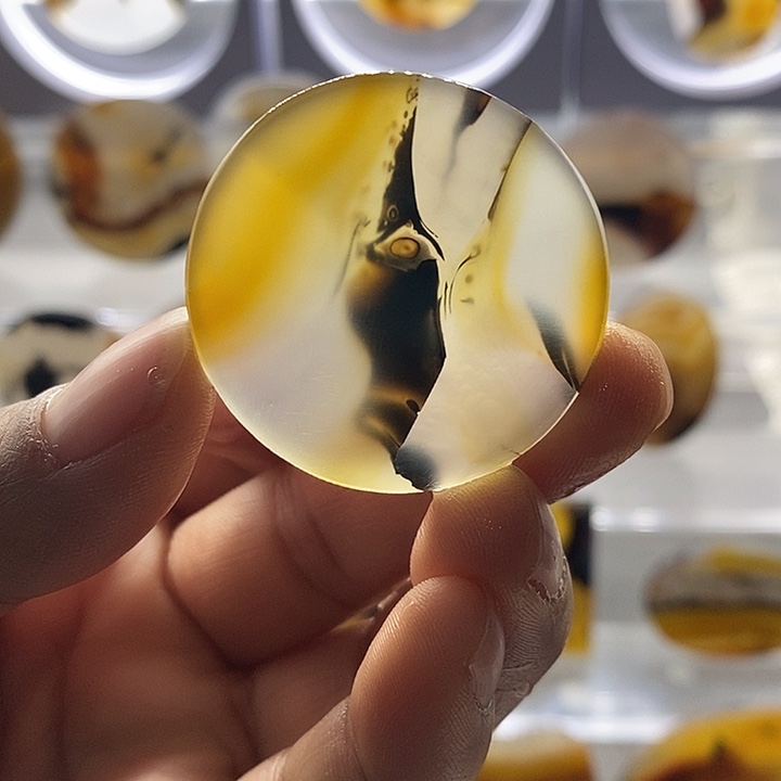 玛瑙/玉髓未镶嵌颈饰