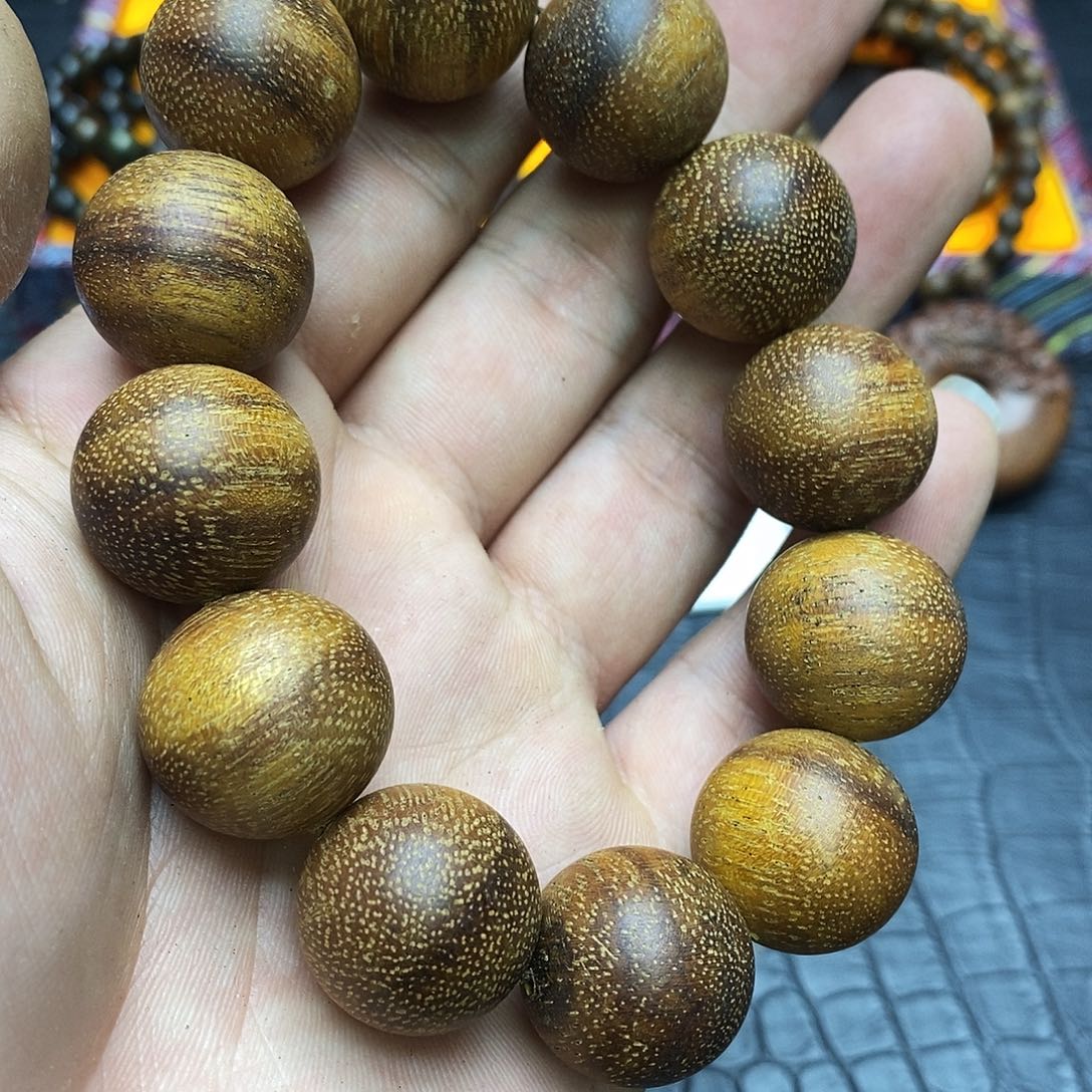 沉香碎屑沉香43昆仑梅格