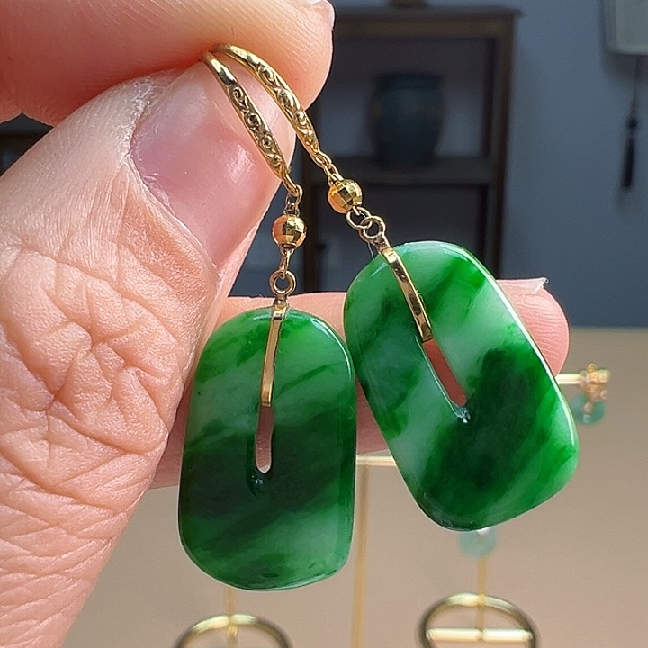 翡翠耳饰18K金镶嵌耳饰