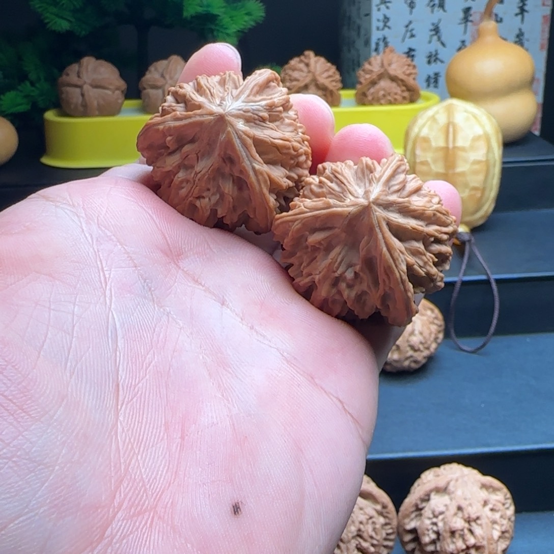 吊坠文玩核桃37御龙正奔