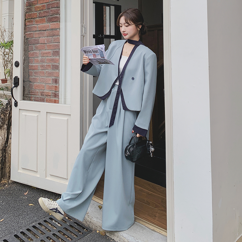 今年流行西装套装女春秋2025新款高级感气质设计感小众炸街两件套