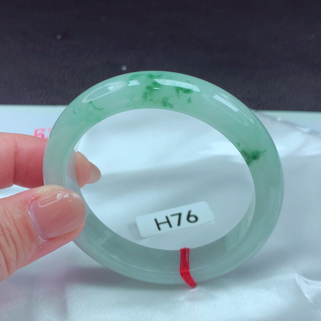 翡翠手镯未镶嵌手镯88