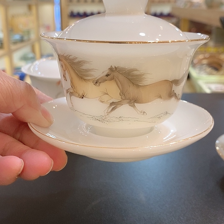 璞玉盖碗悬停瓷器