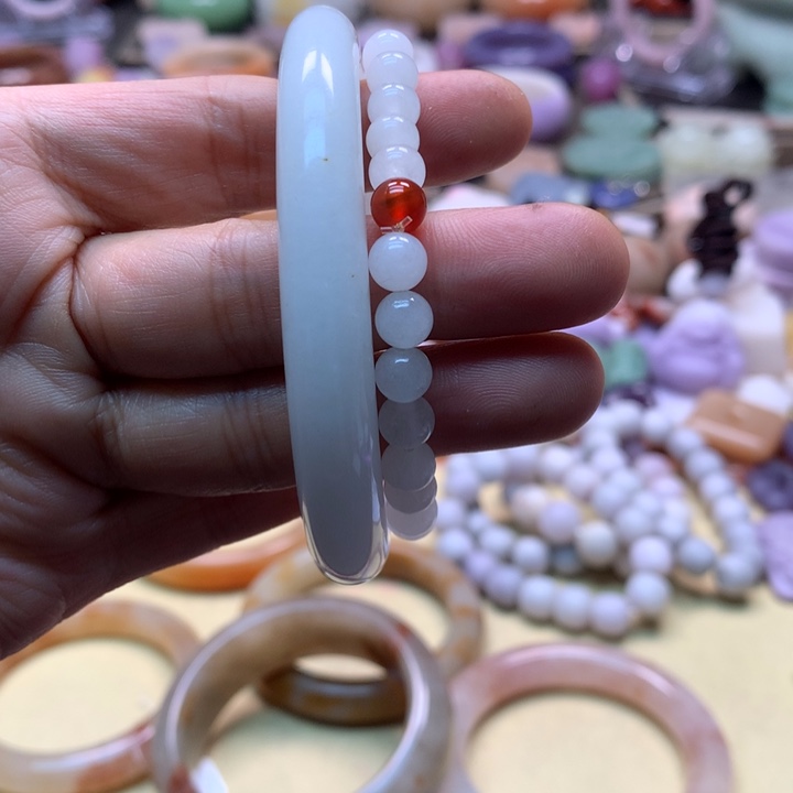 石英岩玉未镶嵌白桃奶昔55.2微微加手串