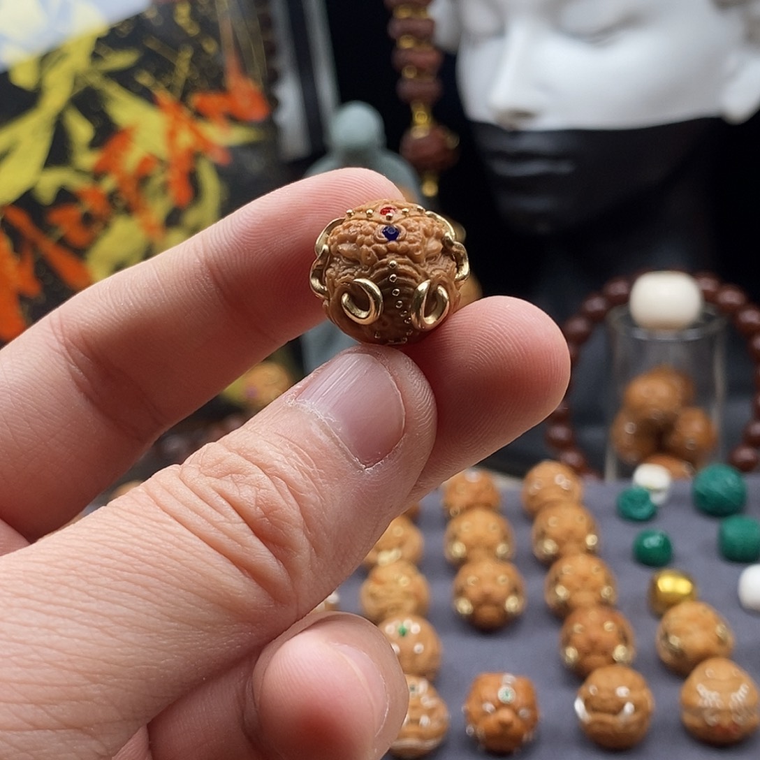 猴头核桃吊坠六牙象神