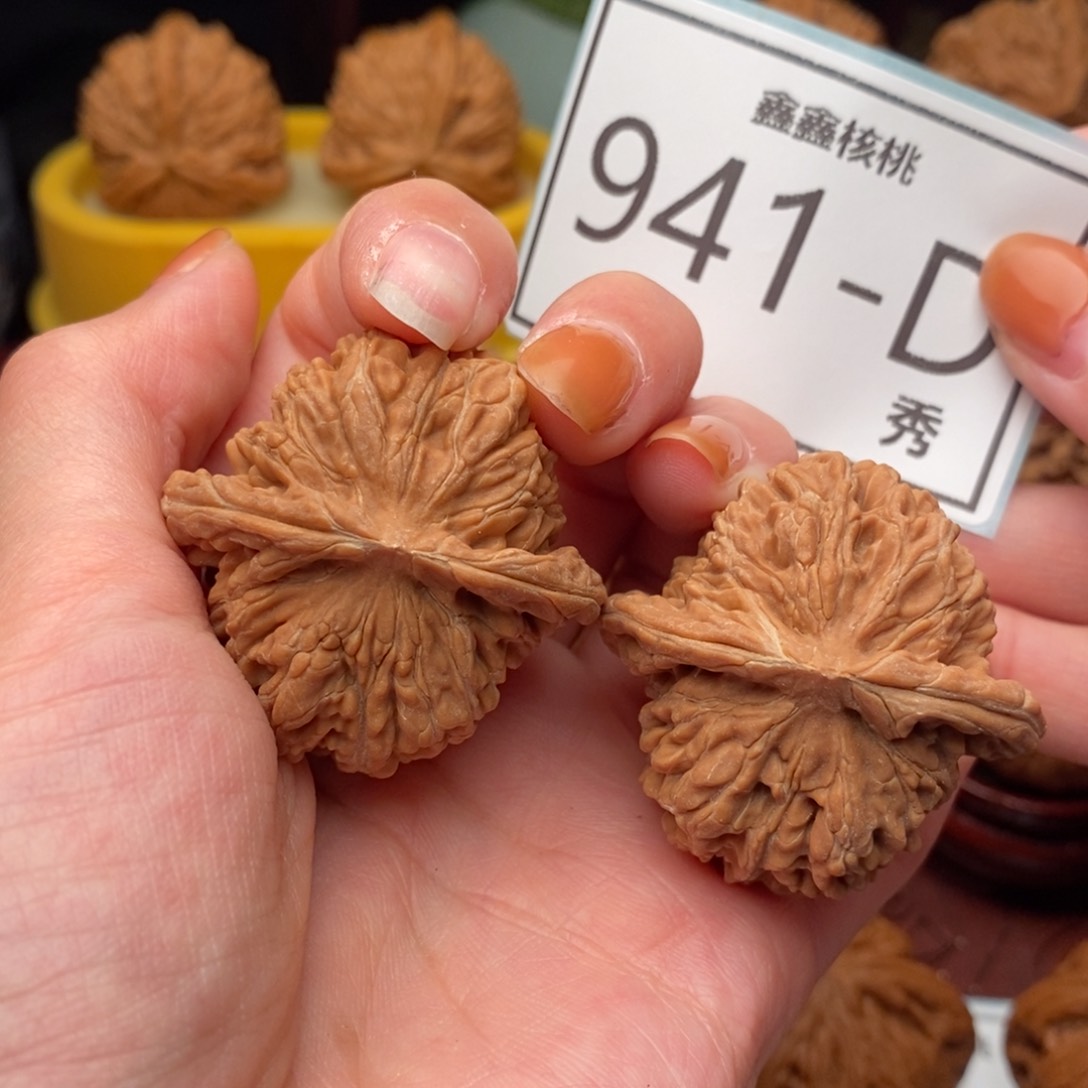 文玩核桃把件汉高楼39