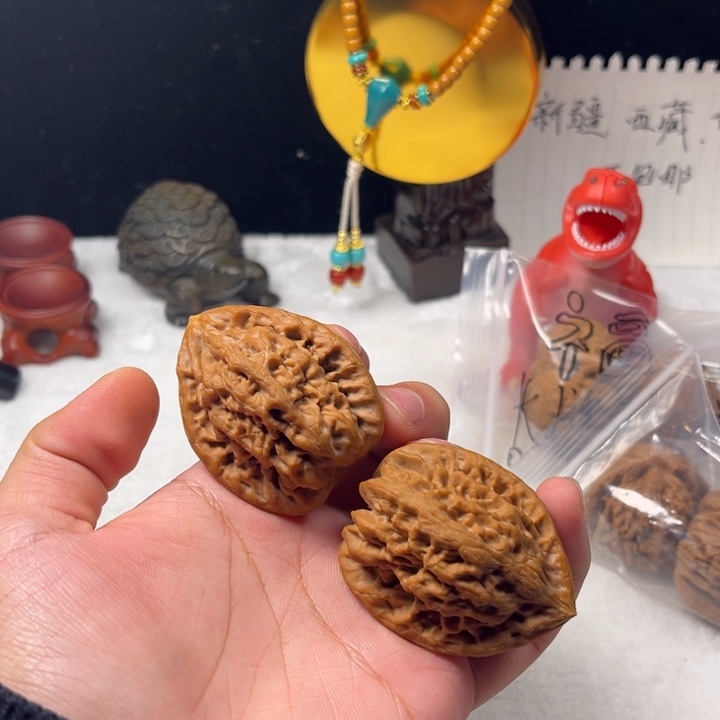 ****辣吊坠文玩核桃文玩核桃