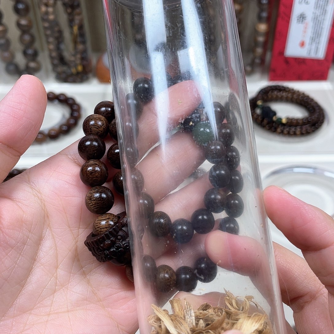 安***司沉香沉香碎屑+越南芽庄白奇楠留疤料1.0