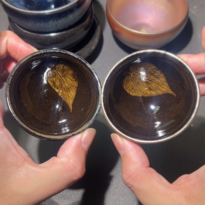 茶盏我想和她好好聊聊呢可是