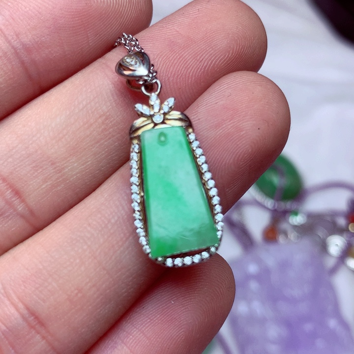 翡翠吊坠(不含链)未镶嵌