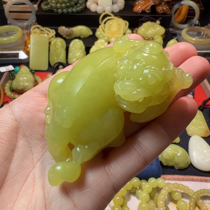 和田玉（黄玉）颈饰未镶嵌