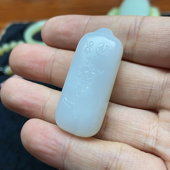 和田玉颈饰未镶嵌王*理