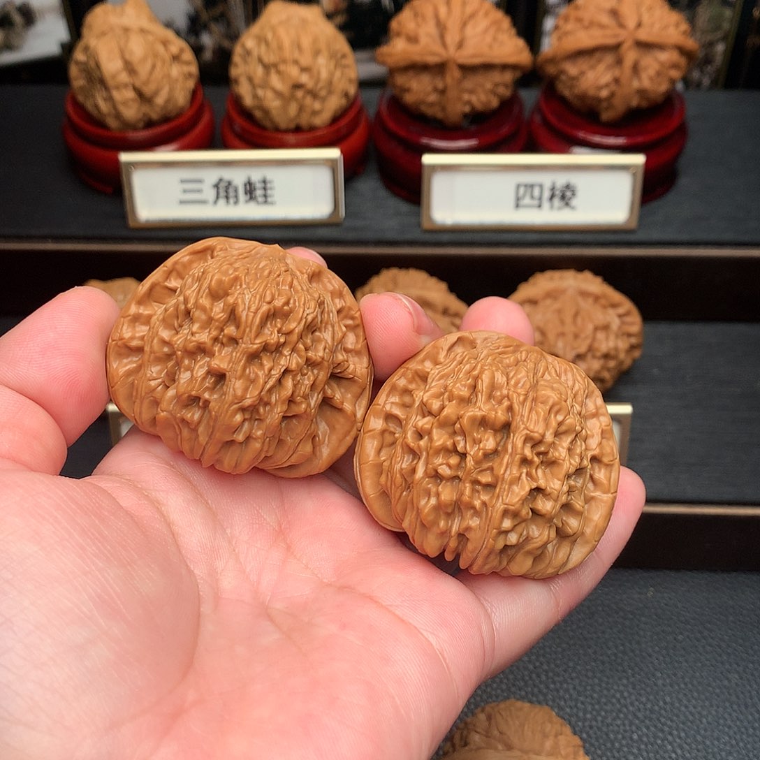 文玩核桃吊坠38号山地楼45